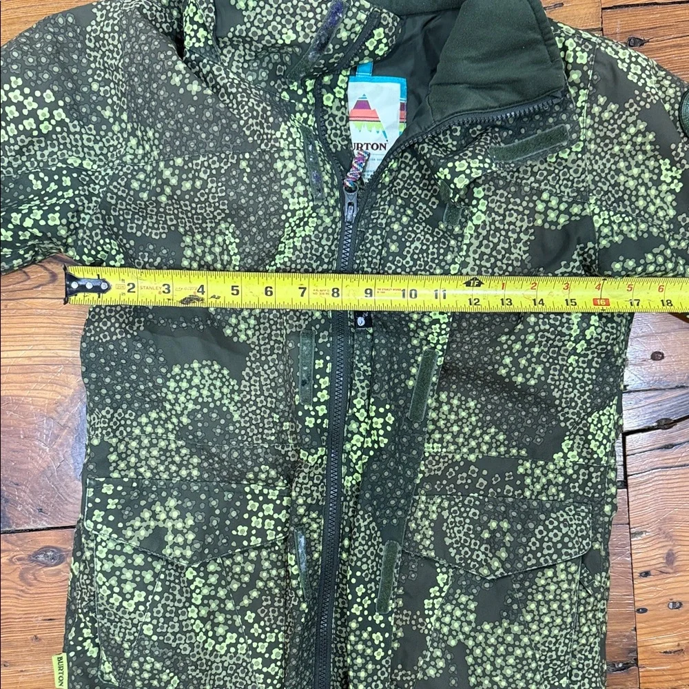 Burton Elstar Floral Camouflage Hooded Winter Jacket Size Medium 10/12